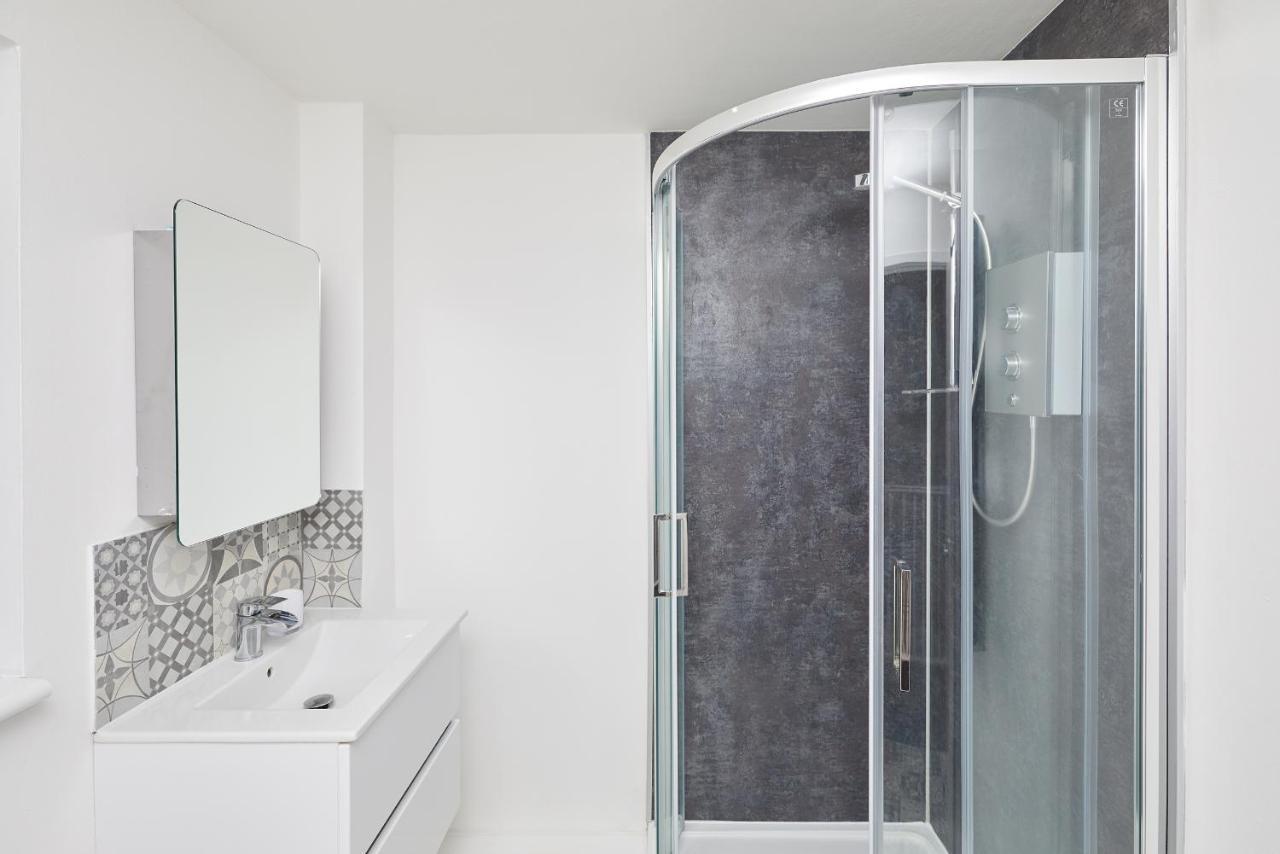 Modern 2 Bed House By Centre Apartment Nottingham