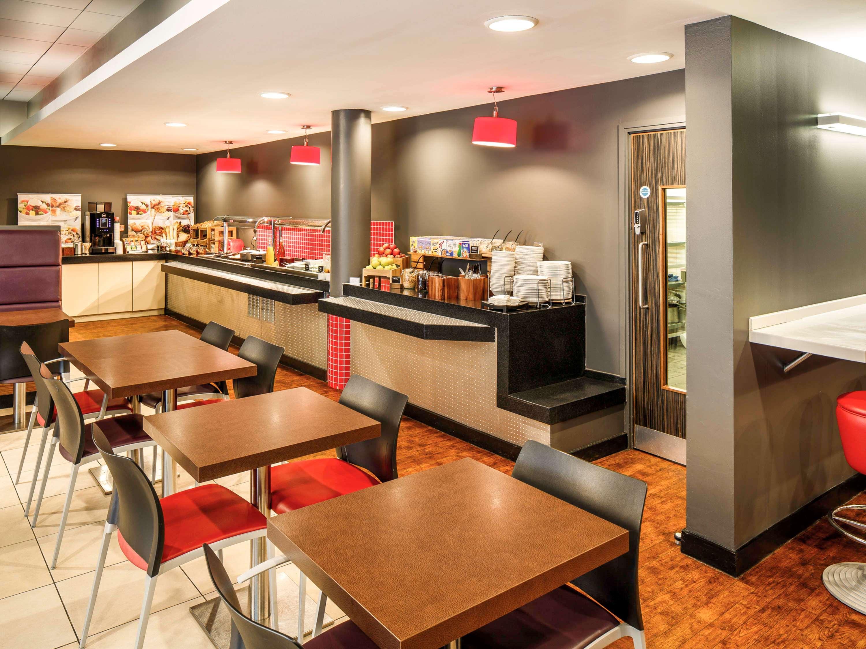 Ibis Centre Hotel 3*