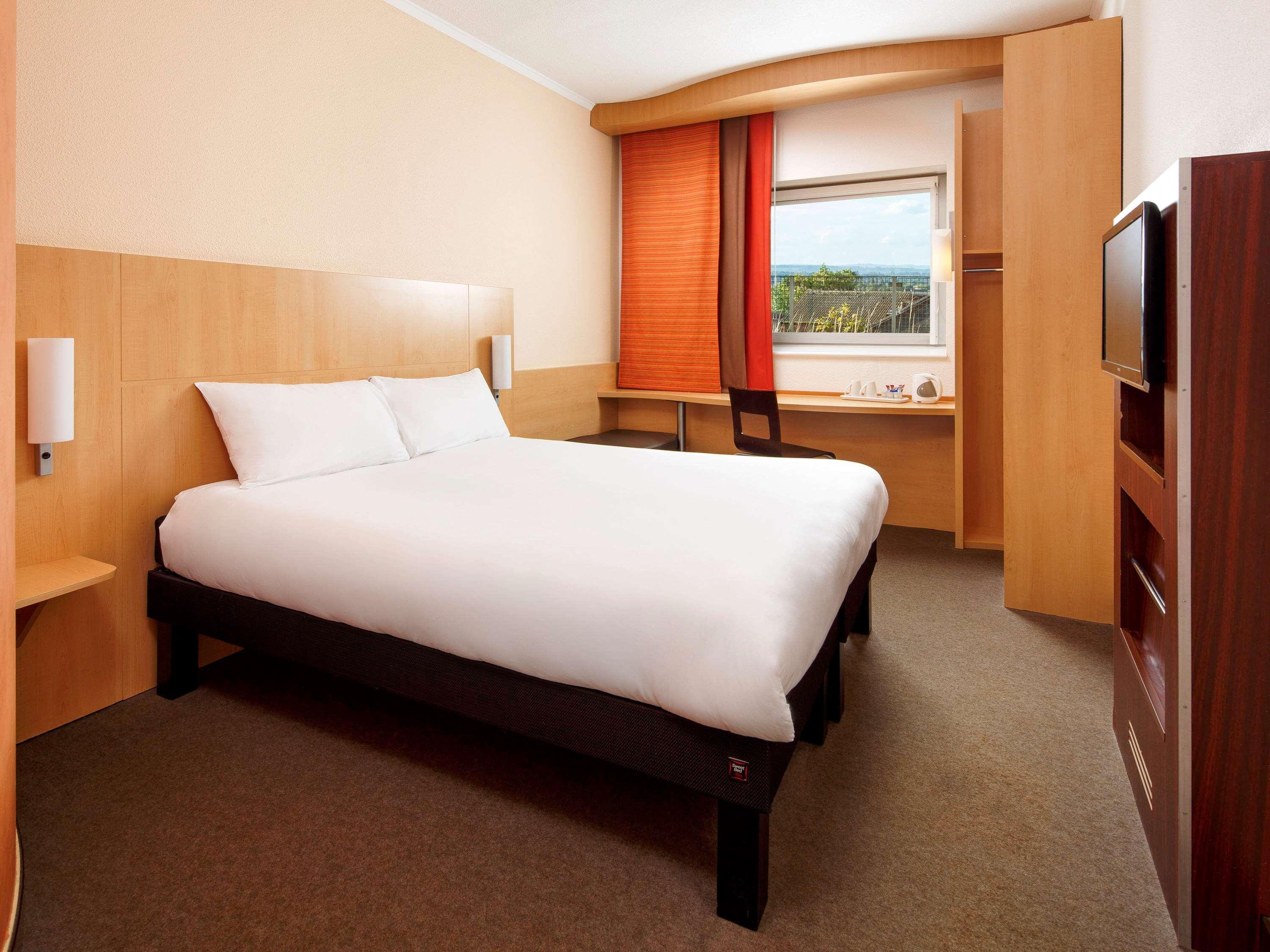 Ibis Centre 3*