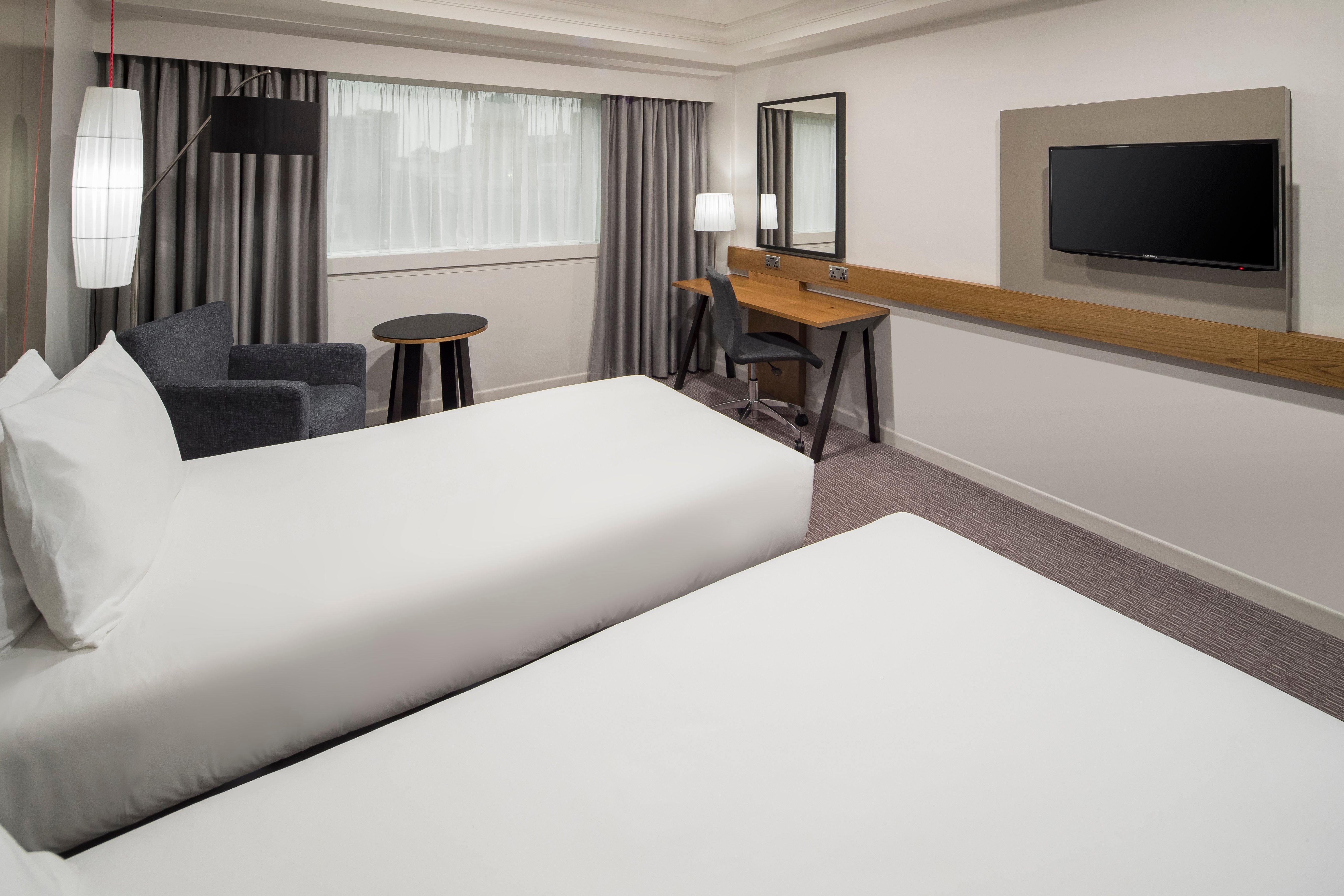 Crowne Plaza By Ihg Hotel 4*