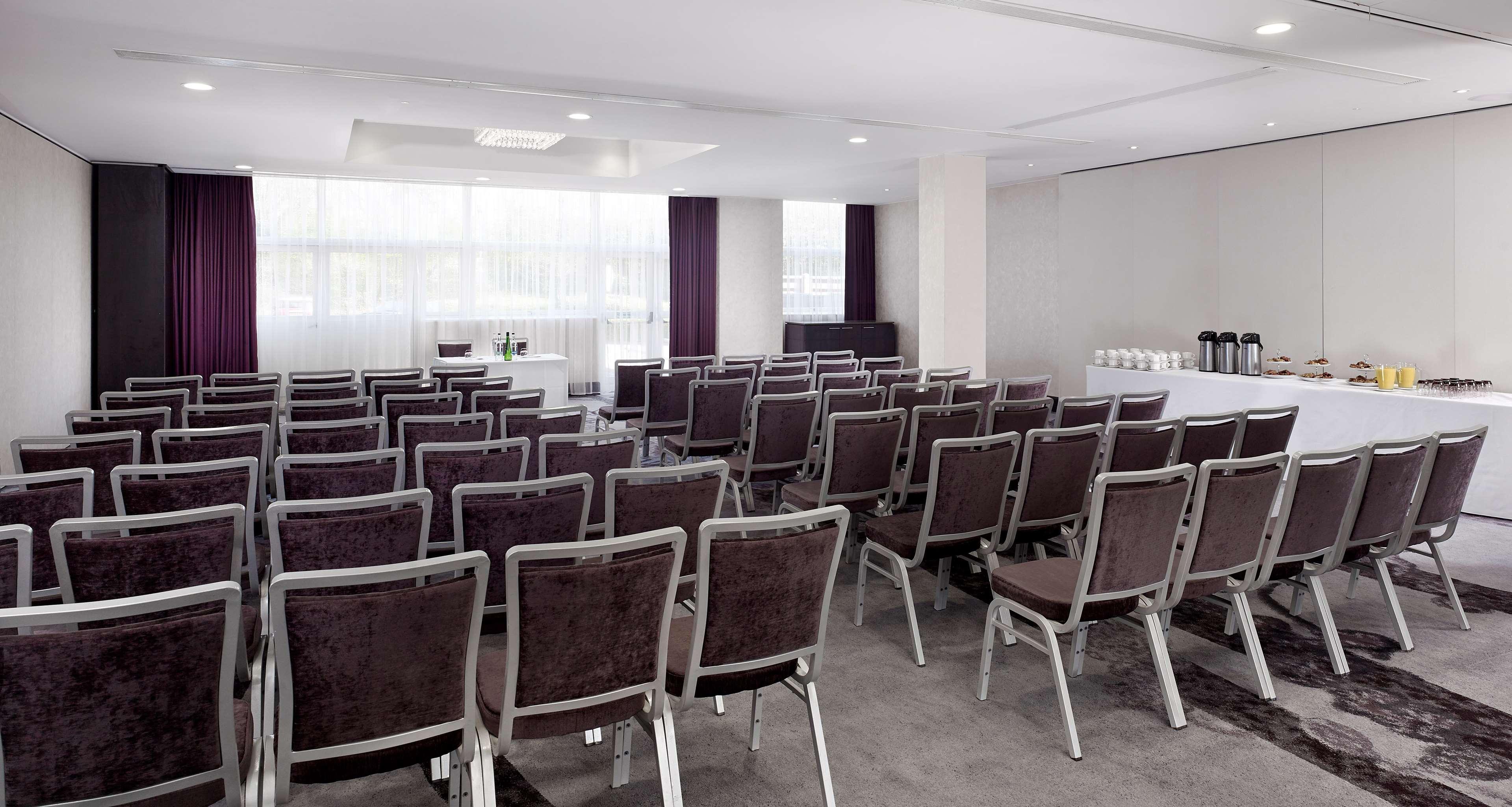 Doubletree By Hilton - Gateway Hotel