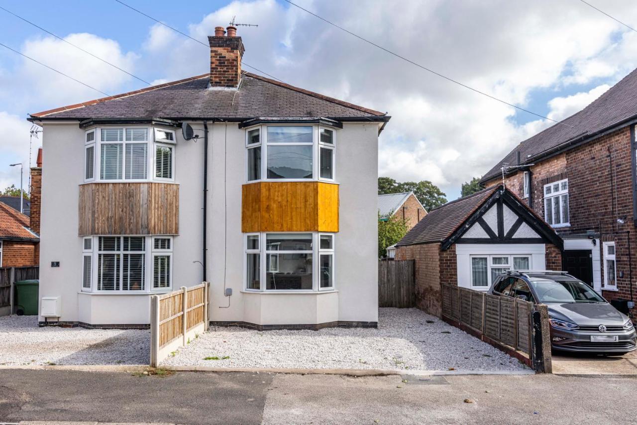 3 Bedroom, Private Orchard, Private Bathroom, Driveway *