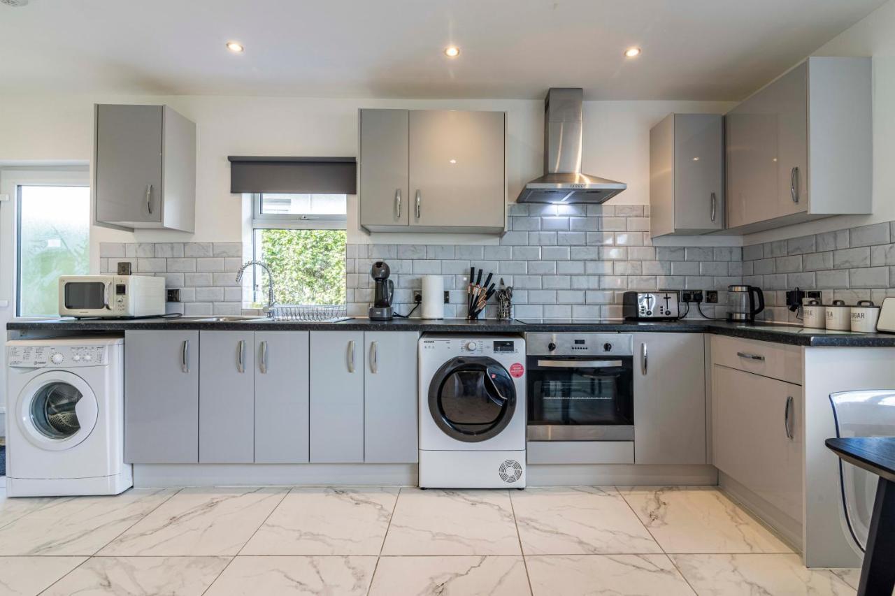 Quiet & Cosy Wollaton Bungalow, Large Garden, Near To Wollaton Deer Park Apartamento *