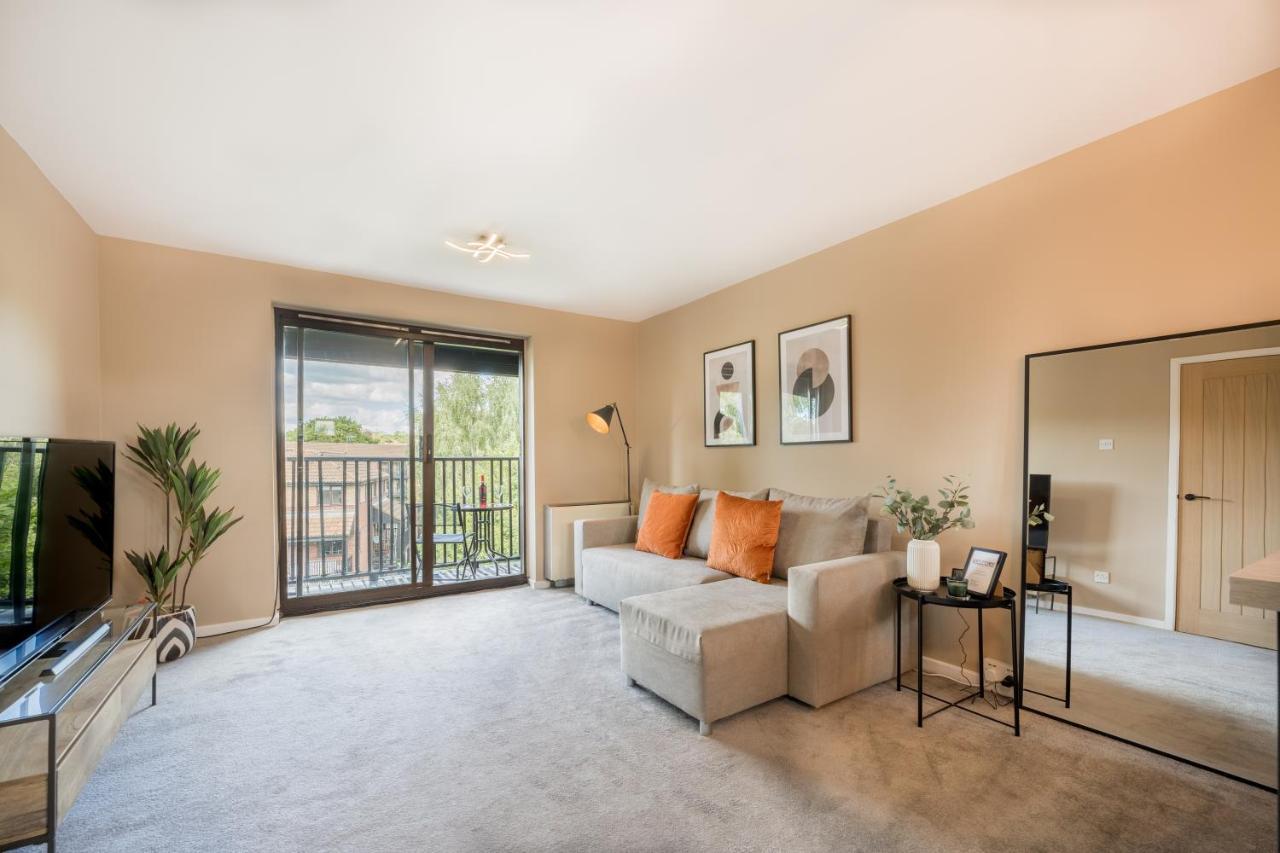 Apartamento Waterlily - Beautiful 1-bed With Overlooking Balcony Nottingham