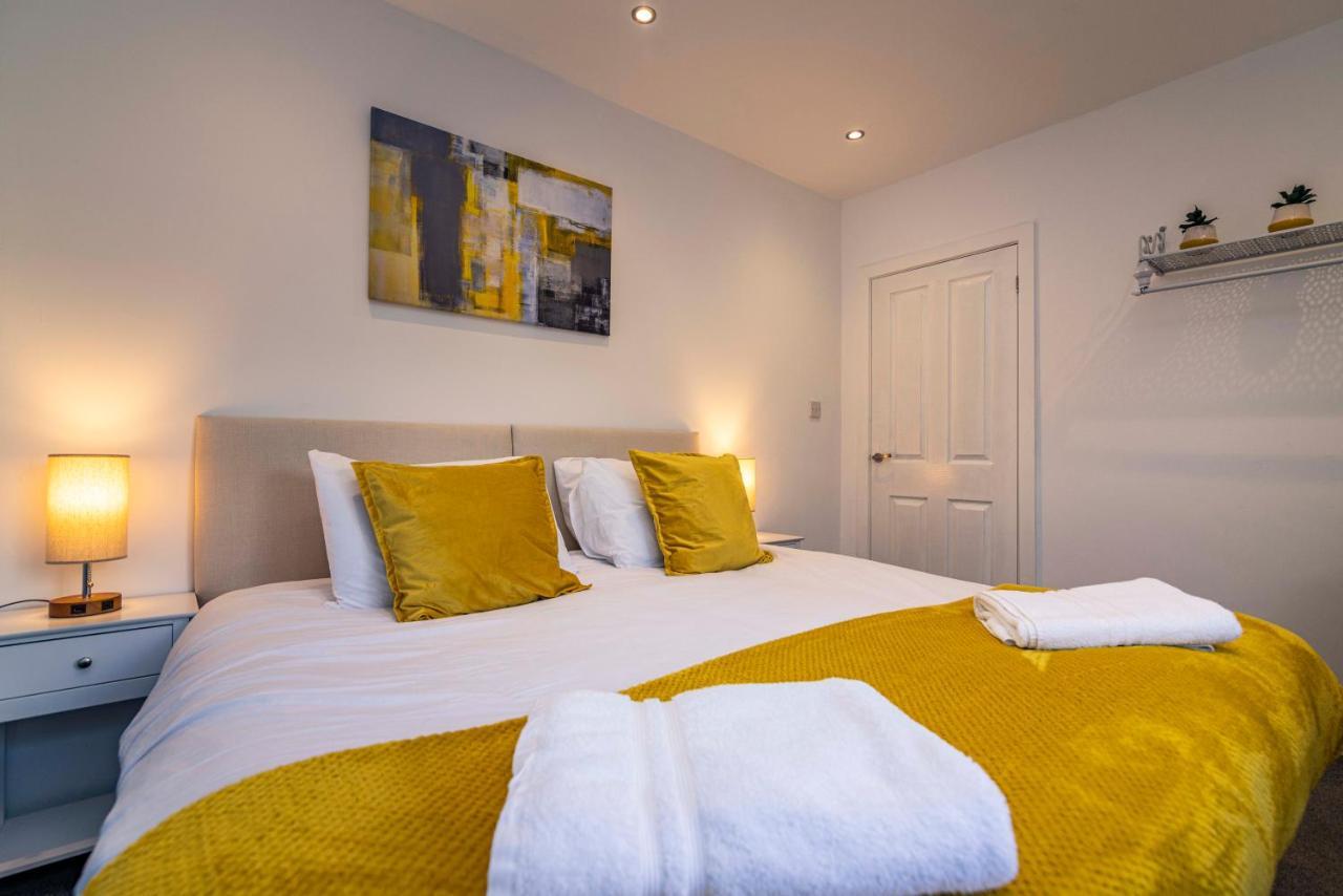 Quiet & Cosy Wollaton Bungalow, Large Garden, Near To Wollaton Deer Park Nottingham