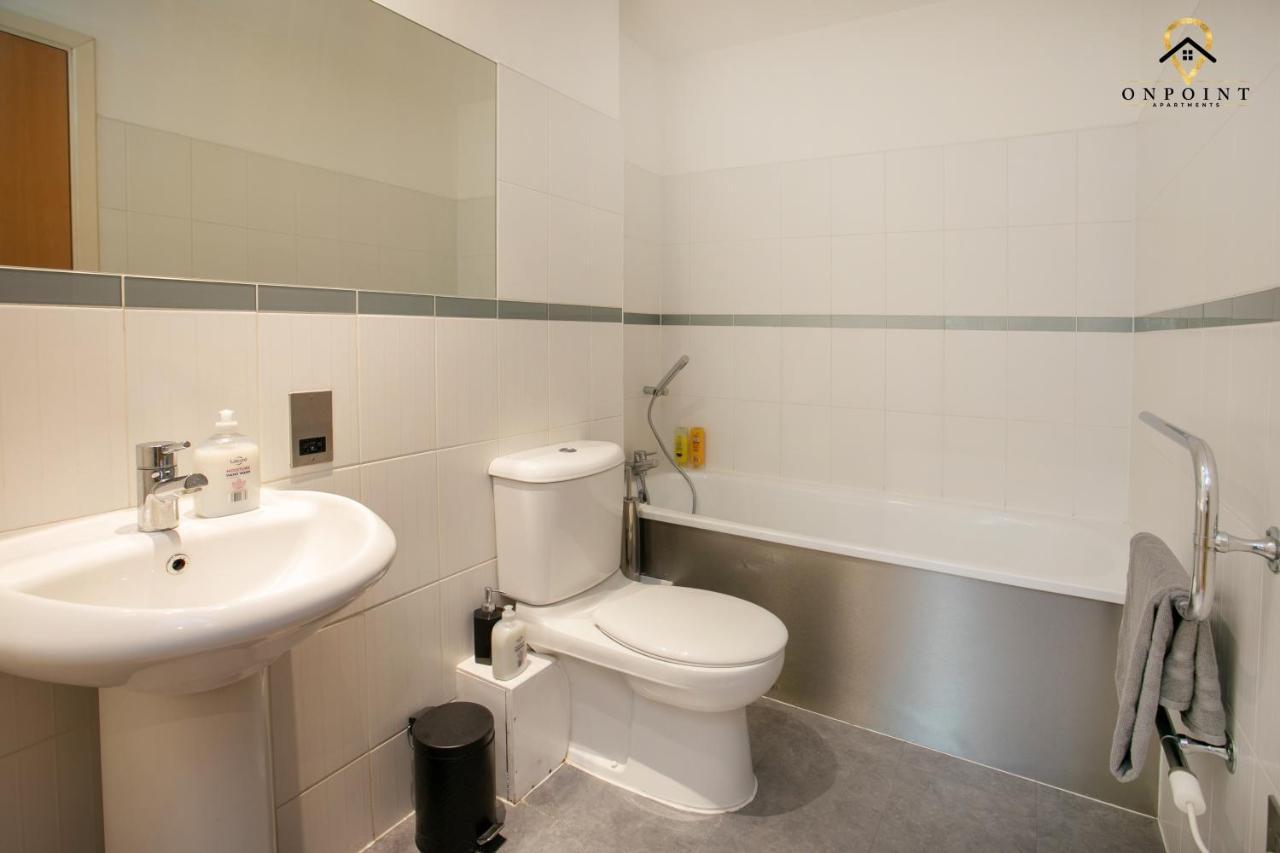 Apartment Spacious 2 Bed Apt W Parking, Close To Centre Nottingham