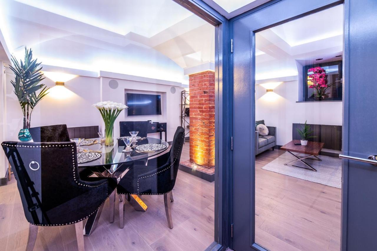 Luxurious 2 Bed With Hidden Cave Cinema * Nottingham