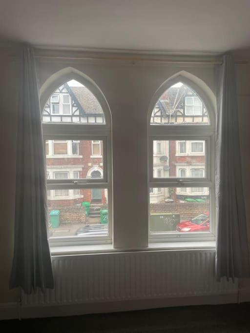 2, 46 Sneinton Hermitage * Nottingham