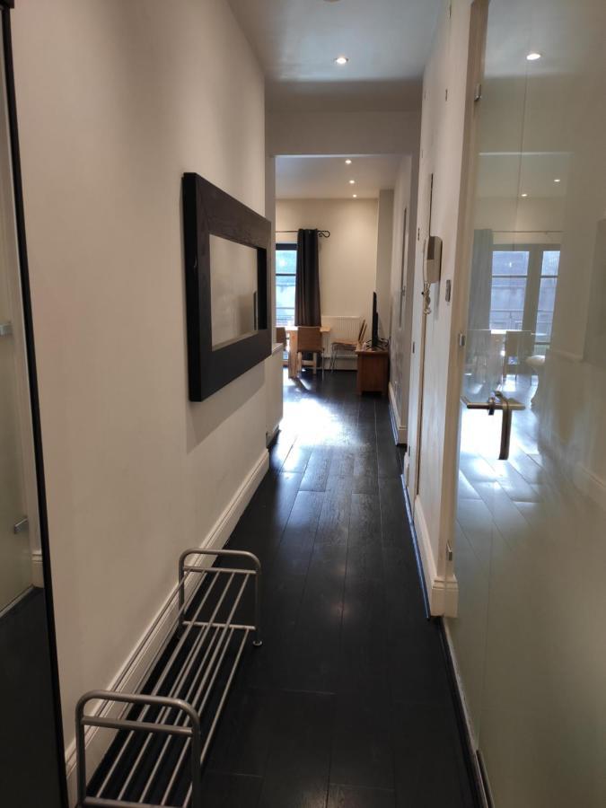 Centre 2 Bedrooms 2 Ensuite Flat Free Parking Nottingham