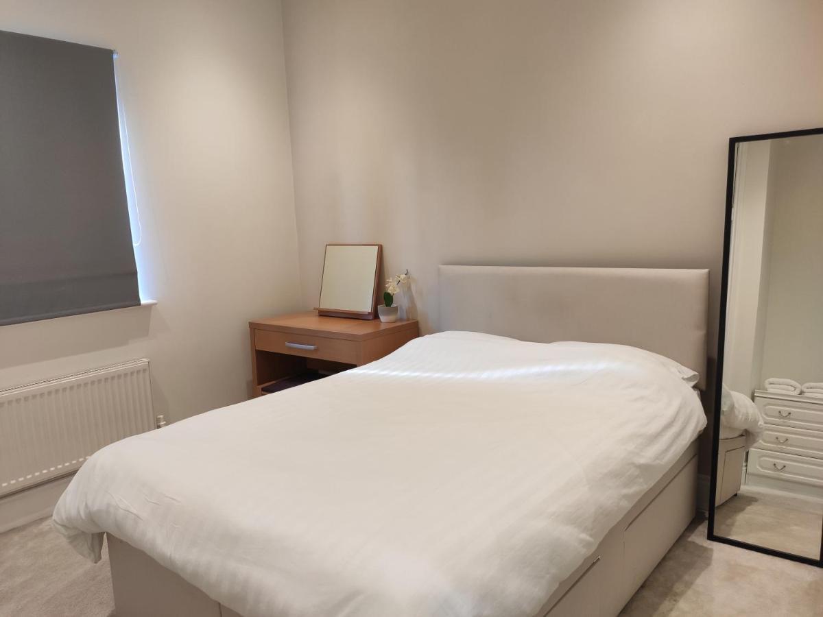 Centre 2 Bedrooms 2 Ensuite Flat Free Parking Nottingham