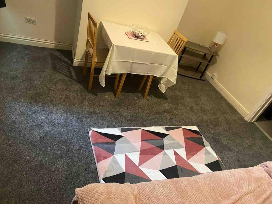 1, 48 Sneinton Hermitage Ng2 4bs