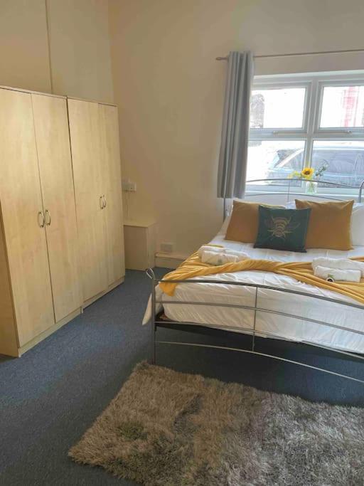 1, 52 Sneinton Hermitage Ng2 4bs Apartment *
