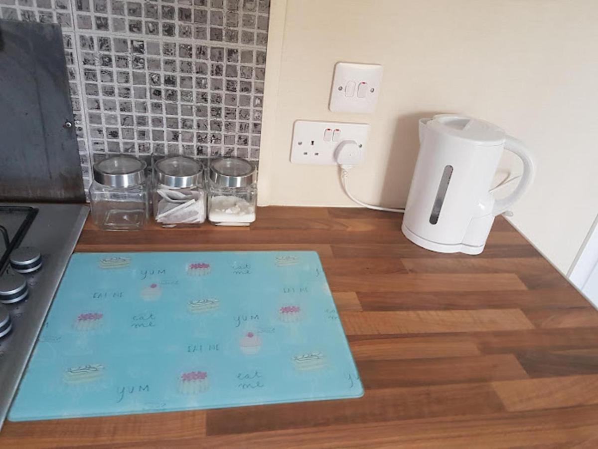 Lovely 2-bed Chalet At Robinhood Retreat Free Park *