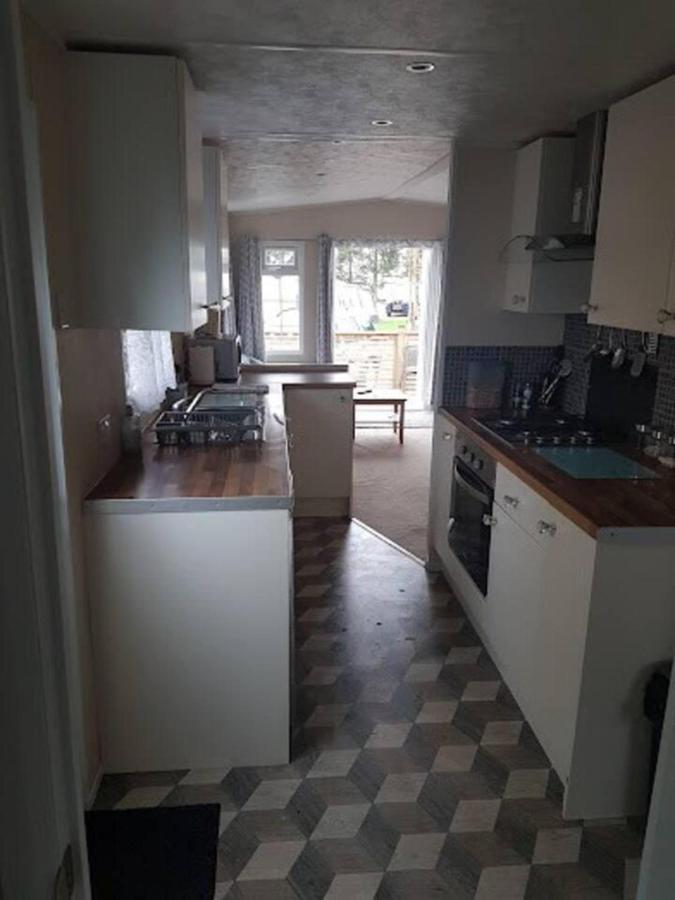 Lovely 2-bed Chalet At Robinhood Retreat Free Park