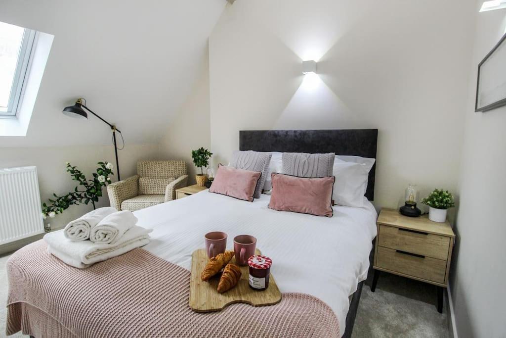 Luxurious 2 Bedroom In Centre *