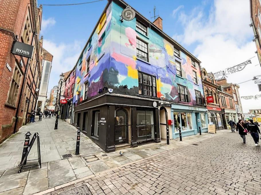 Luxurious 2 Bedroom In Centre *