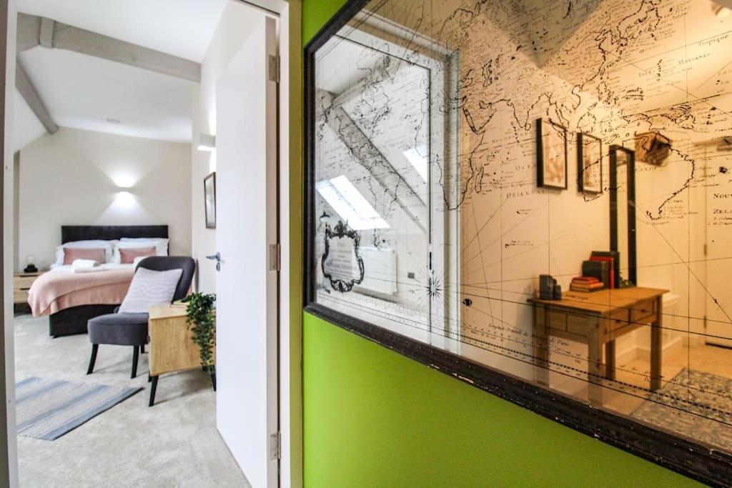 Luxurious 2 Bedroom In Centre *