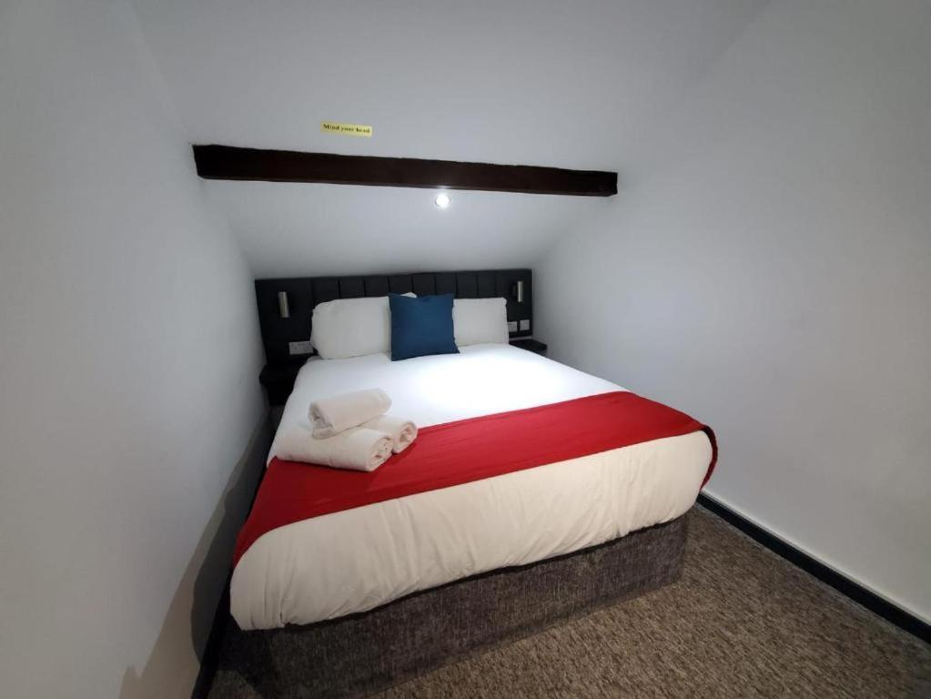 Trivelles Regency,