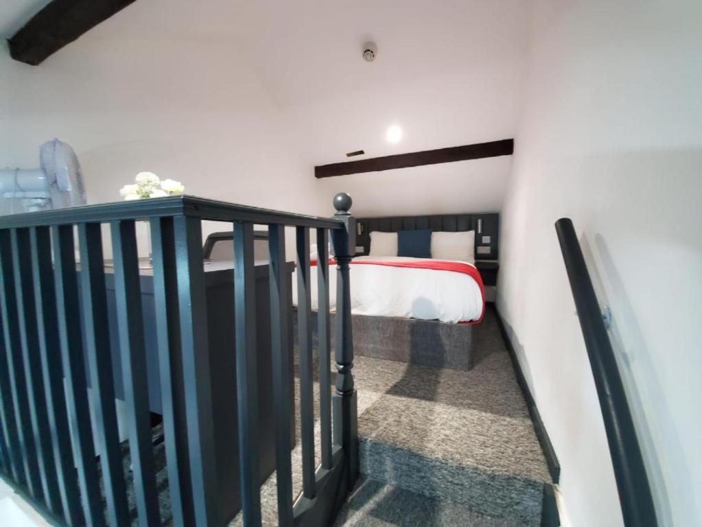 Trivelles Regency,