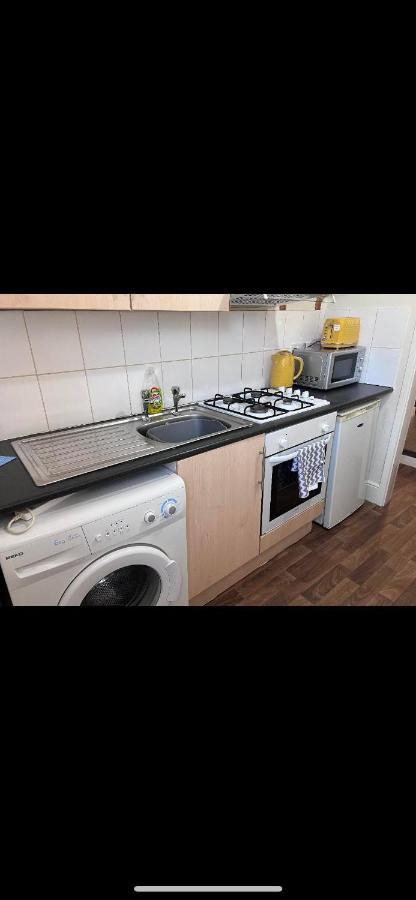 67,2 Colwick Road Ng2 4al Apartment *
