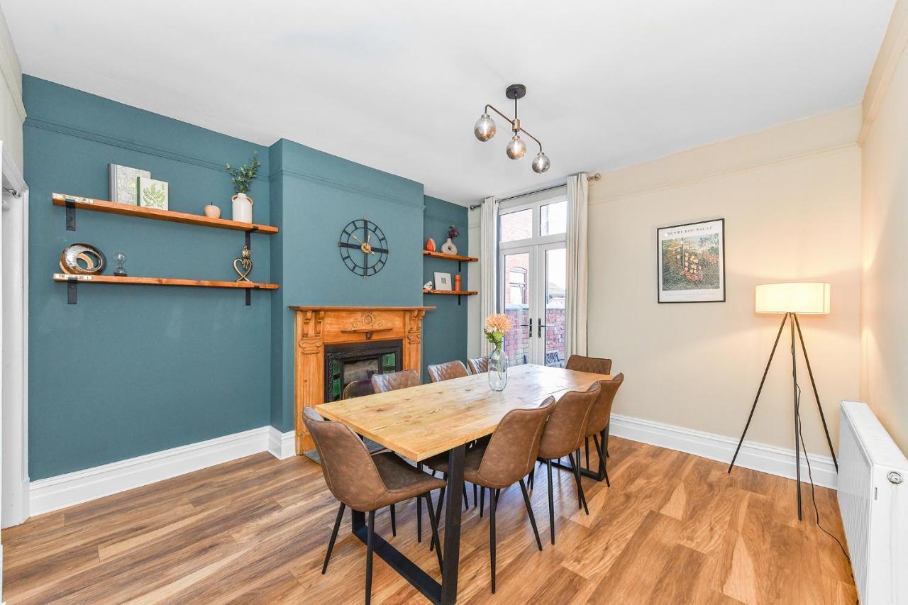 Holiday home Haydn House Luxurious Retreat - 4 Bedroom, 10 Guest Max, Perfect Away From
