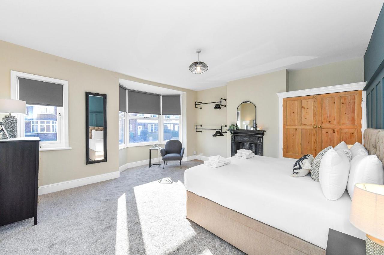 Haydn House Luxurious Retreat - 4 Bedroom, 10 Guest Max, Perfect Away From *
