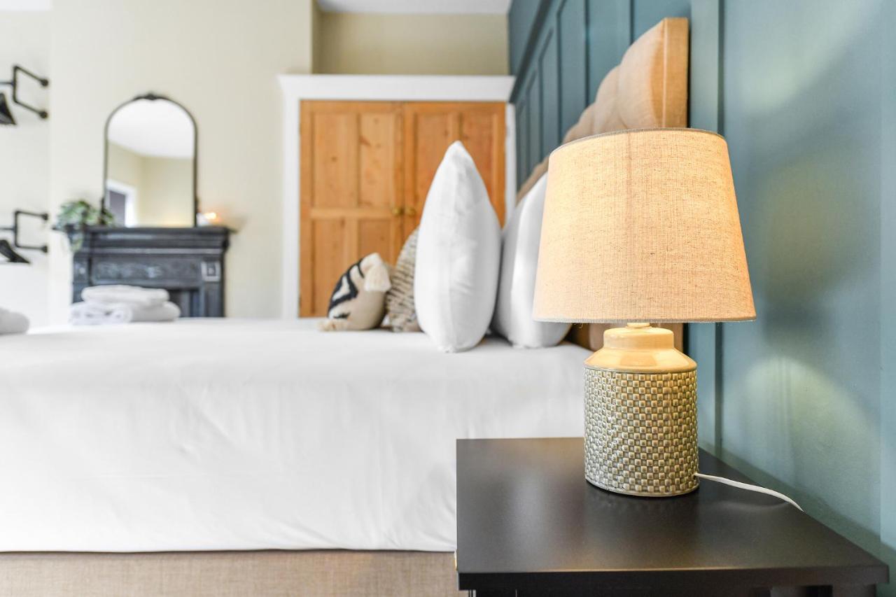 Haydn House Luxurious Retreat - 4 Bedroom, 10 Guest Max, Perfect Away From * Nottingham