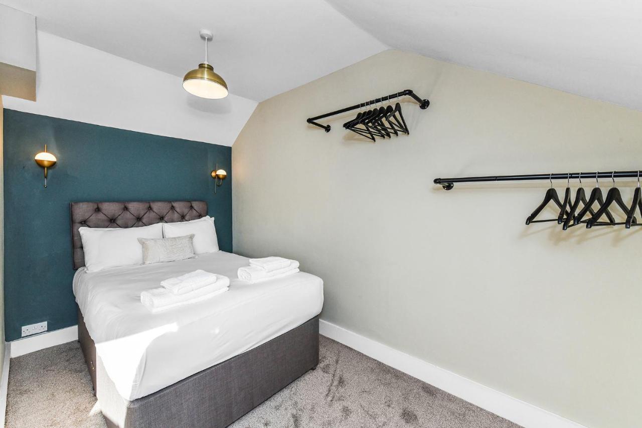 Haydn House Luxurious Retreat - 4 Bedroom, 10 Guest Max, Perfect Away From * Nottingham