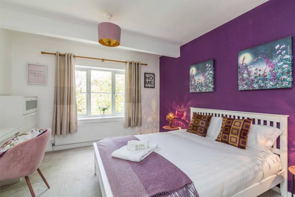 Lovely With Four Bedrooms And Private Garden And Parking, Close To Centre * Nottingham