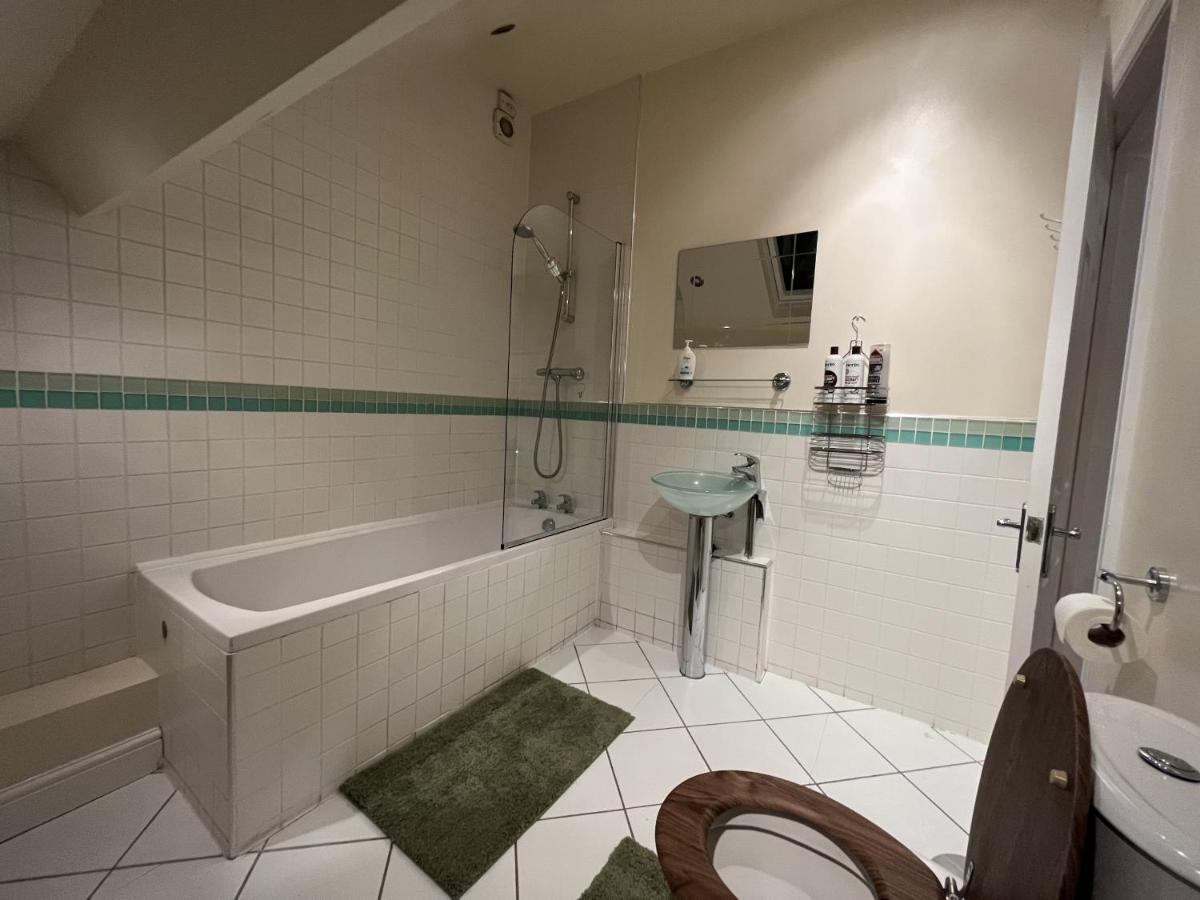 City Link - Mapperley Park Penthouse - Free Parking,tram&bus,hswifi,7ppl By Kp Apartamento *