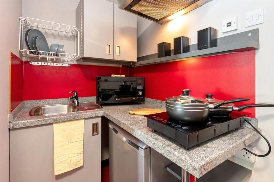 For Students Only Modern Spacious At Clarendon Street In Apartment Nottingham