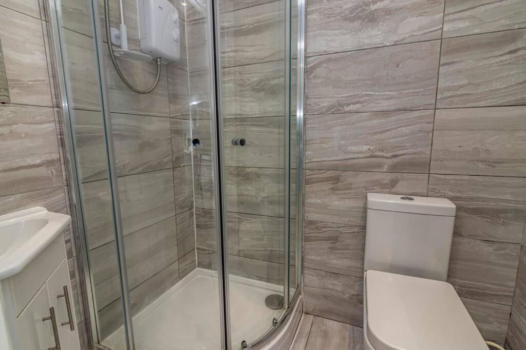 Dovecote House Beeston Private Parking 15mins From Centre Close To Qmc Hospital * Nottingham