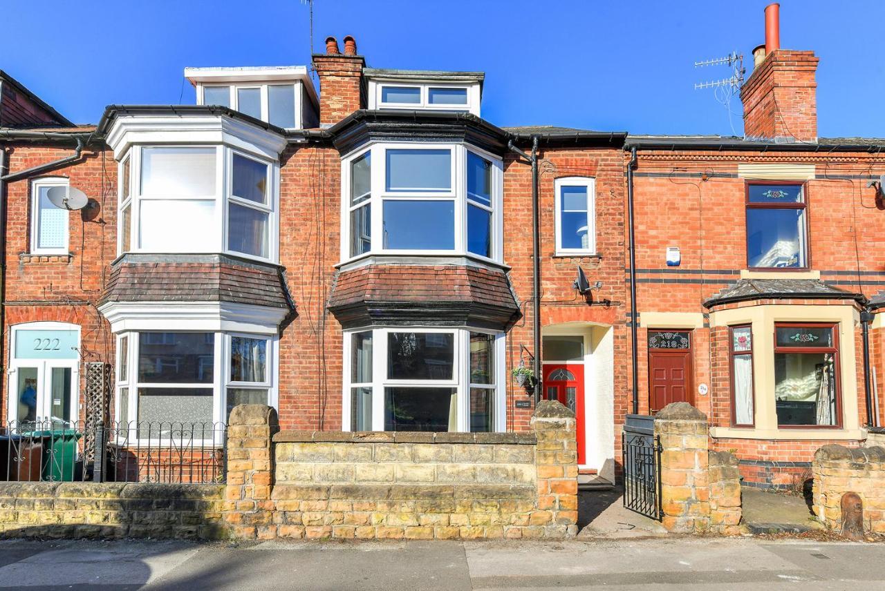Haydn House Luxurious Retreat - 4 Bedroom, 10 Guest Max, Perfect Away From Holiday home