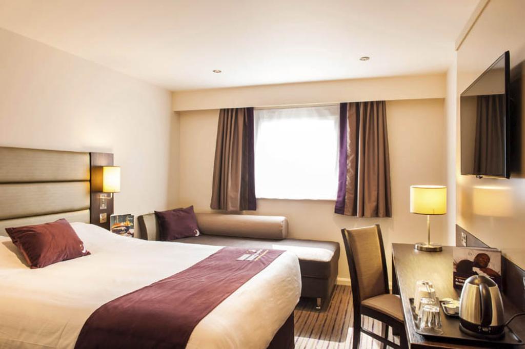 Premier Hotel 3*