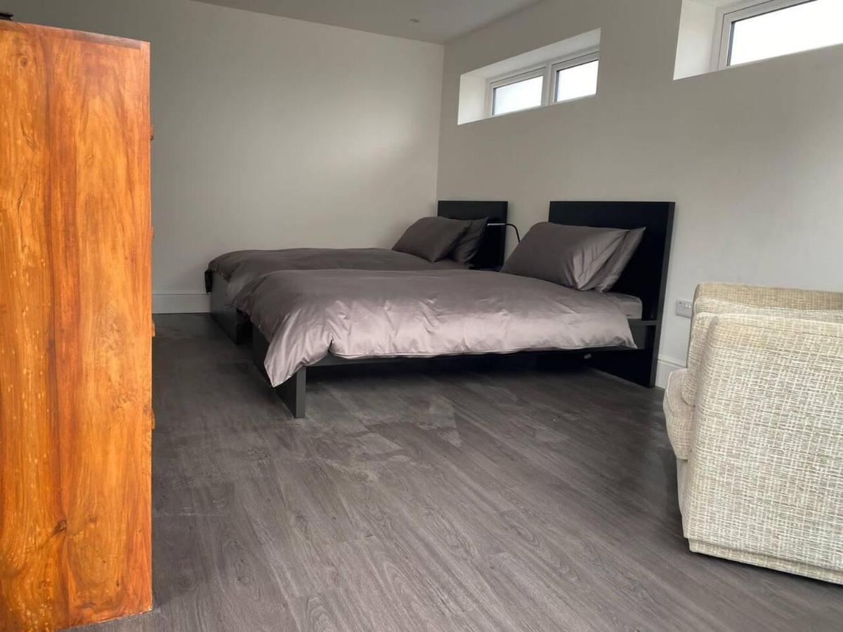 The Hideaway Serviced In Apartment