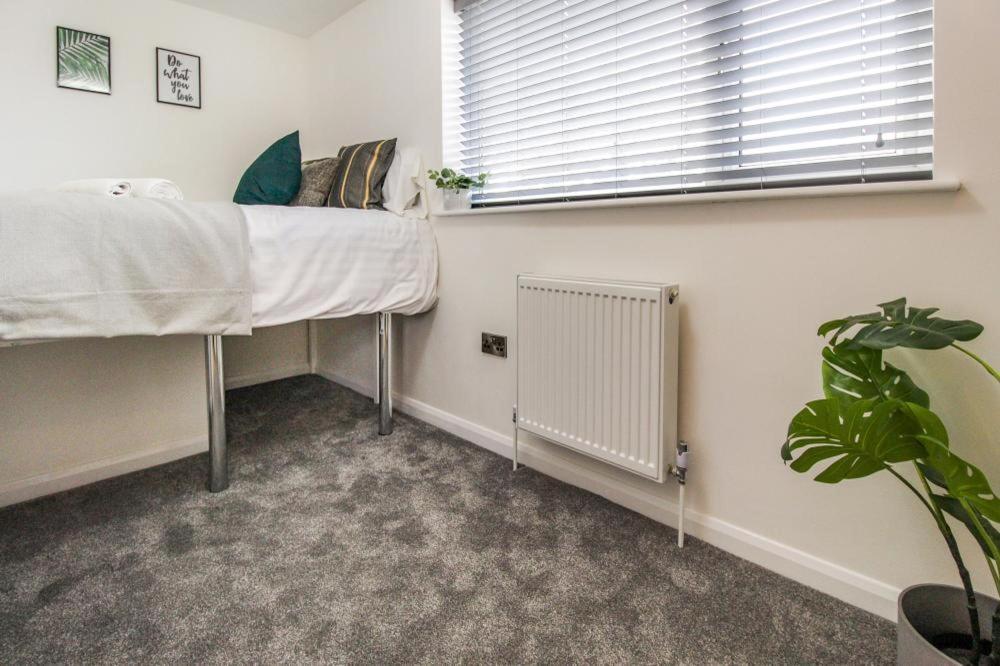 2 Bed Townhouse With Free Parking Holiday home Nottingham