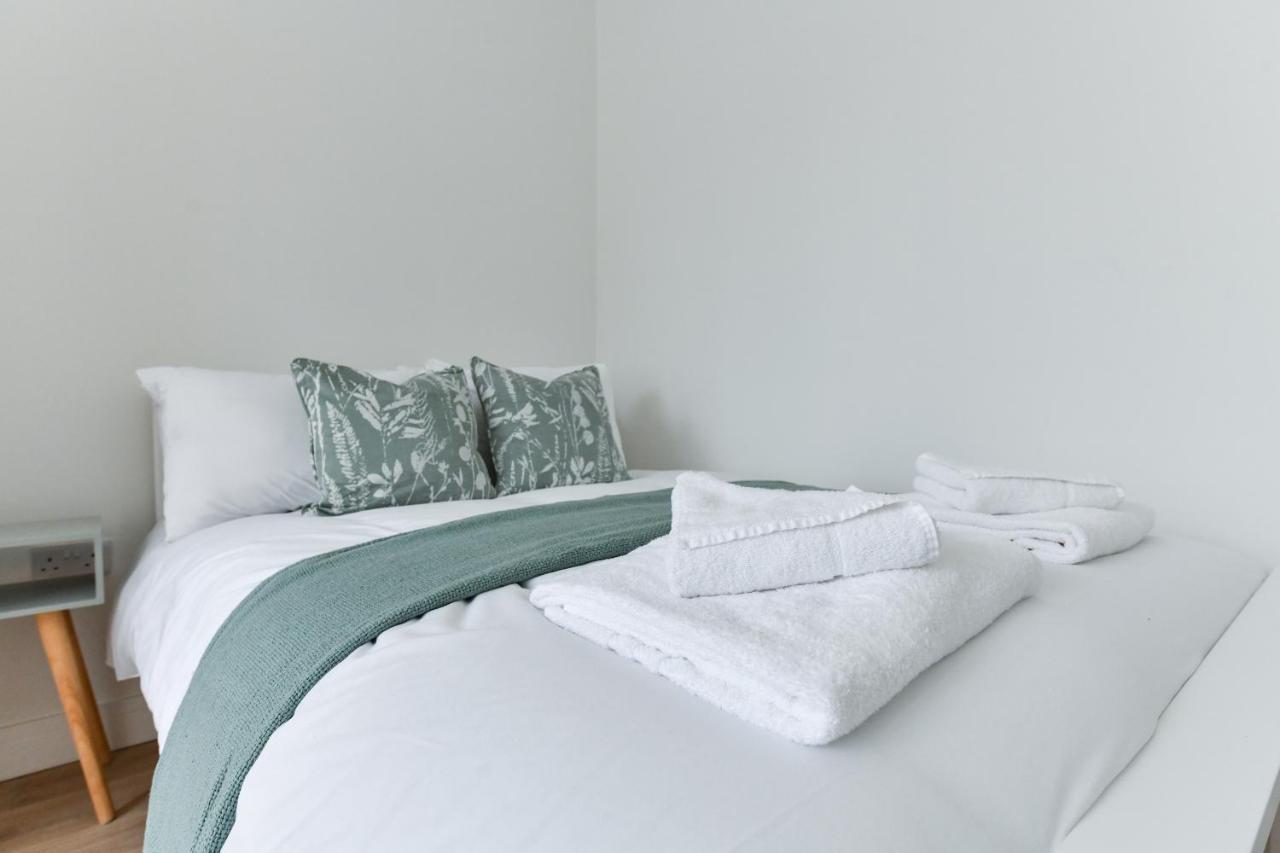 Claude House - Charming 4bedroom Apartamento Nottingham