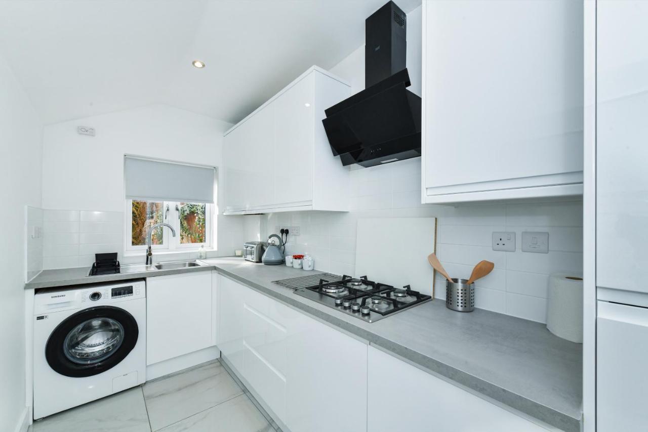 Apartamento Claude House - Charming 4bedroom Nottingham