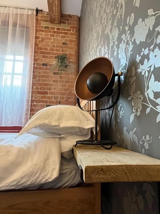 Charming 2 Bed In Centre Of Apartment