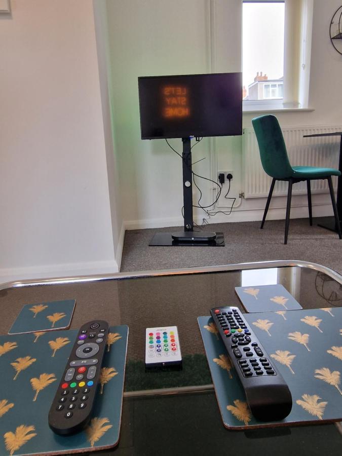 1 Bed @ Factory Quater - Chard St Apartamento