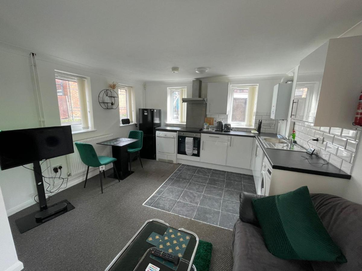 1 Bed @ Factory Quater - Chard St