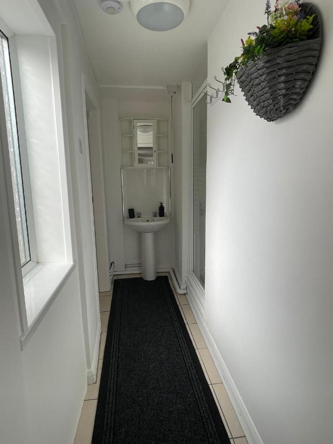 1 Bed @ Factory Quater - Chard St