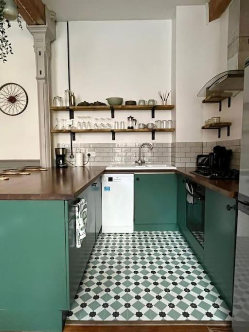 Charming 2 Bed In Centre Of *