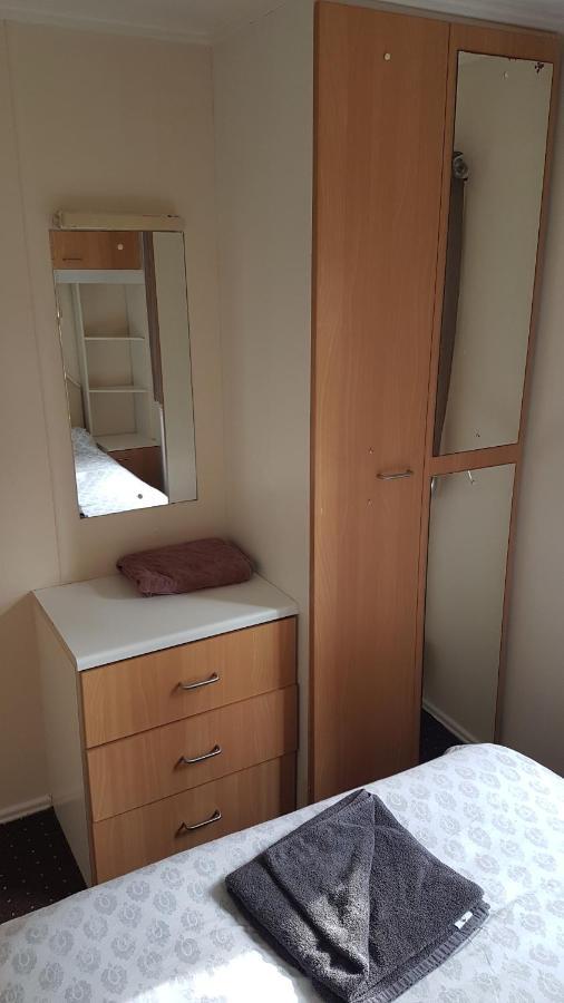 Holiday home Robin Hood Retreat 2 Bedroom Chalet Free Parking