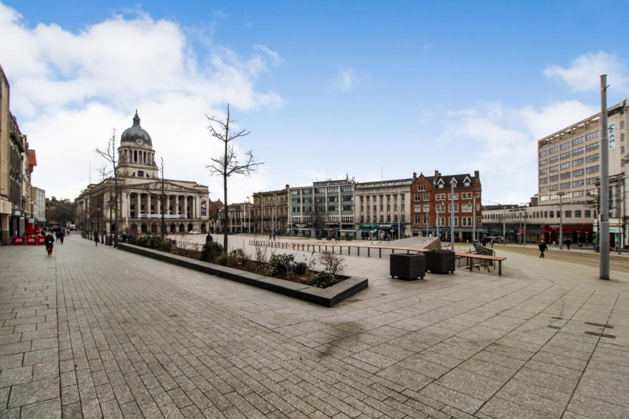 Sleek & Stylish In The Heart Of The *