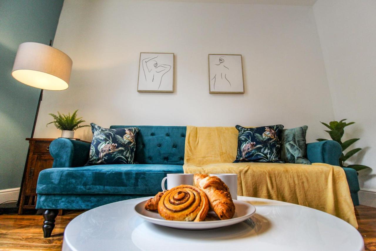 Apartamento Sleek & Stylish In The Heart Of The *