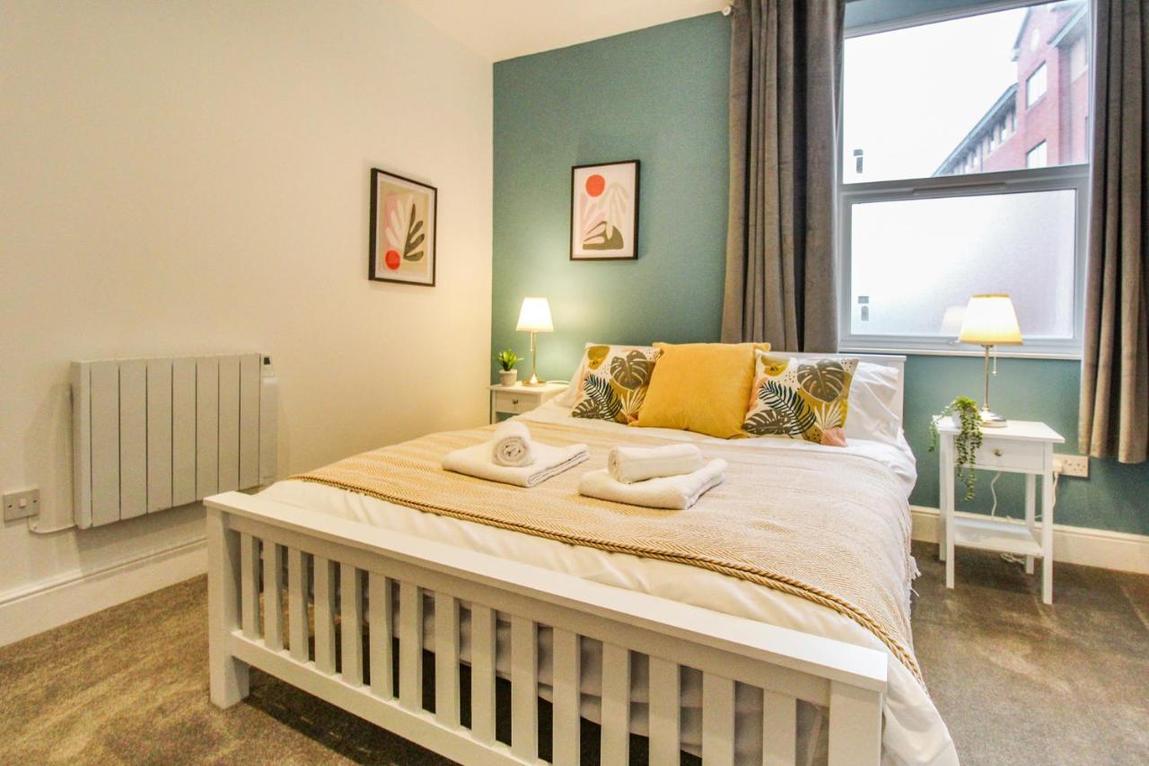 Sleek & Stylish In The Heart Of The Apartamento *