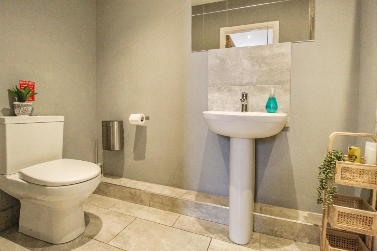 Apartamento Sleek & Stylish In The Heart Of The