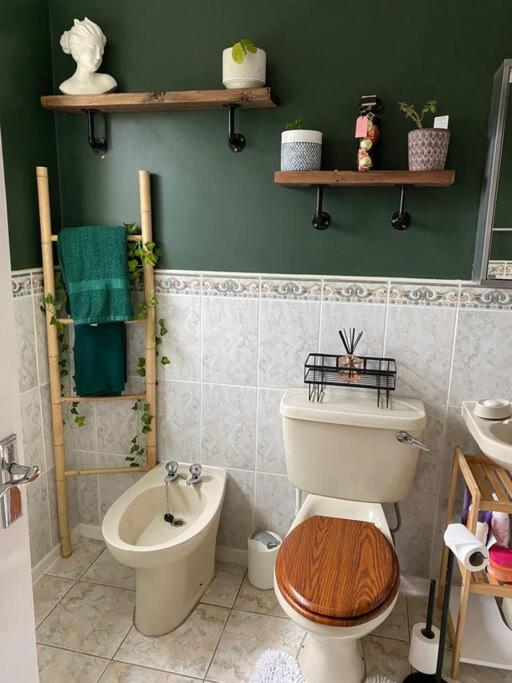 Holiday home Cheerful 3-bed Detached