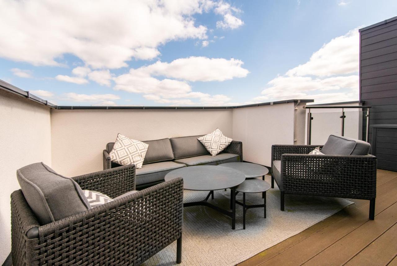 Super High End 1 Bed With Balcony - Central West Bridgford